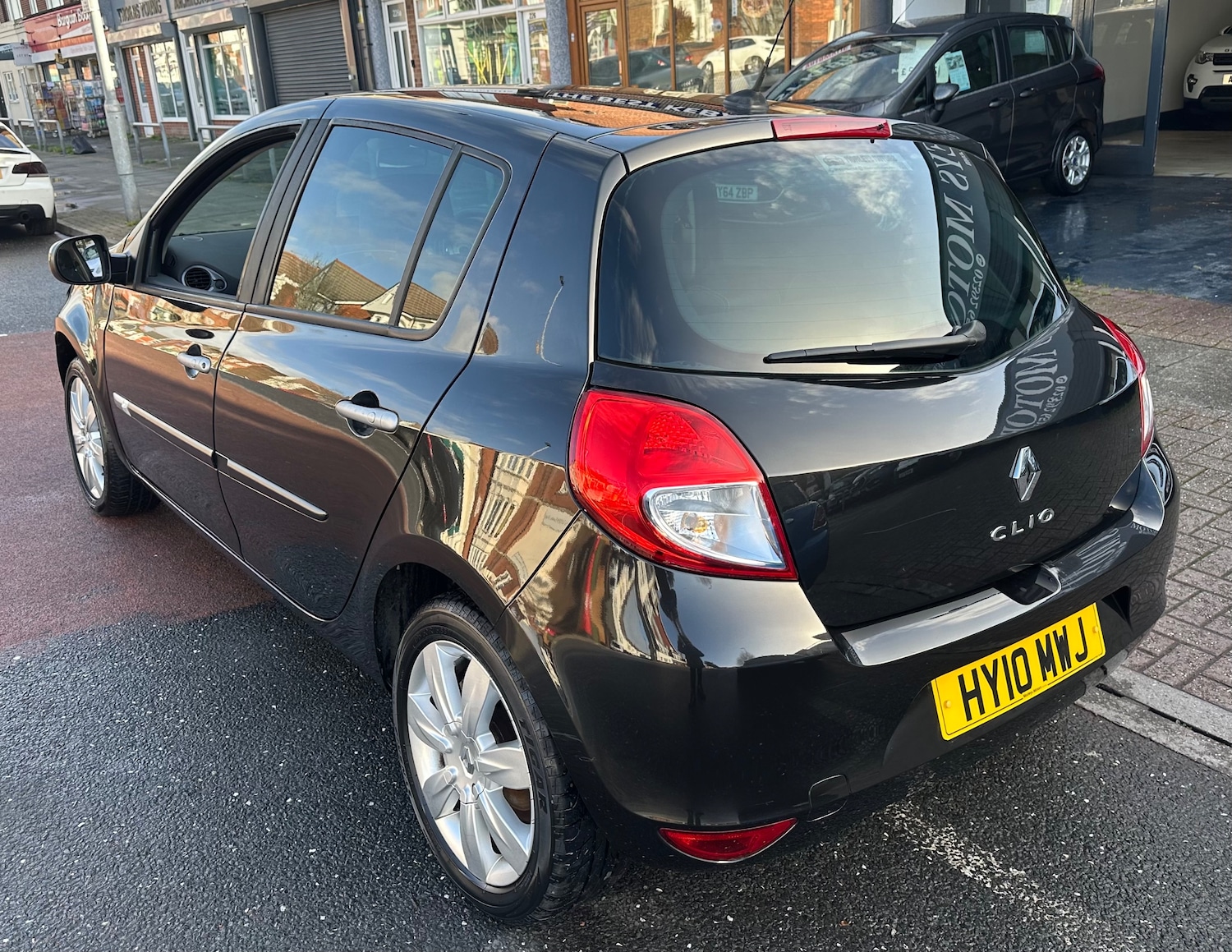 Used Renault Clio 2010 for sale - 77762435: Photo 6