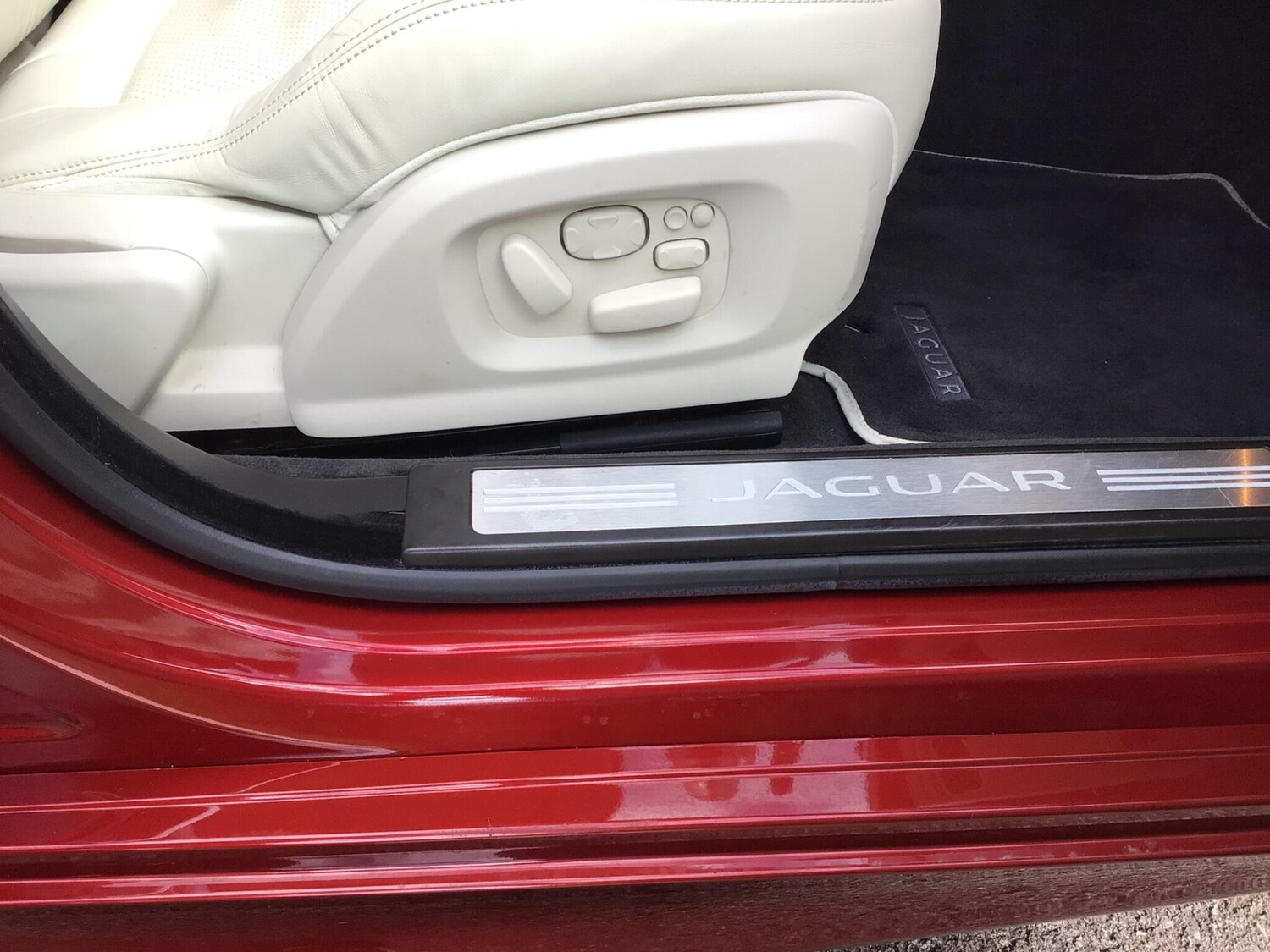 Used Jaguar XF 2011 for sale - 78063563: Photo 11