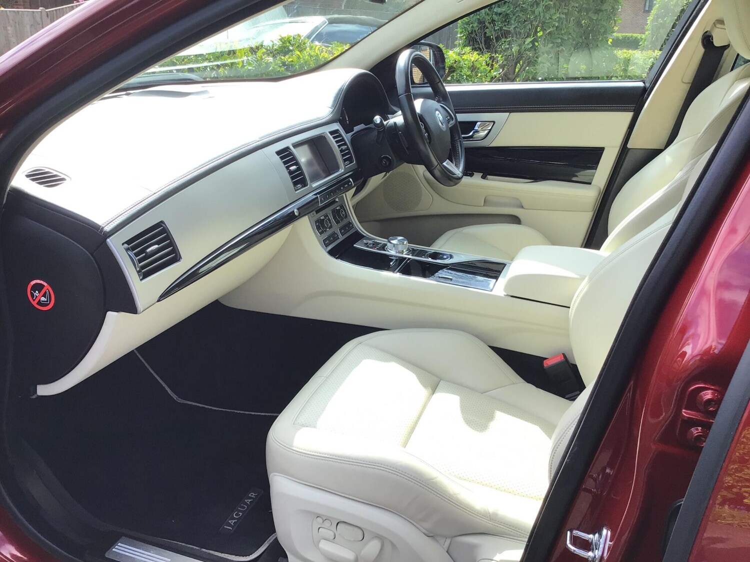 Used Jaguar XF 2011 for sale - 78063563: Photo 24