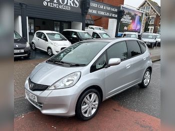 Used Honda Jazz 2013 for sale - 77762526: Photo