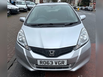 Used Honda Jazz 2013 for sale - 77762526: Photo