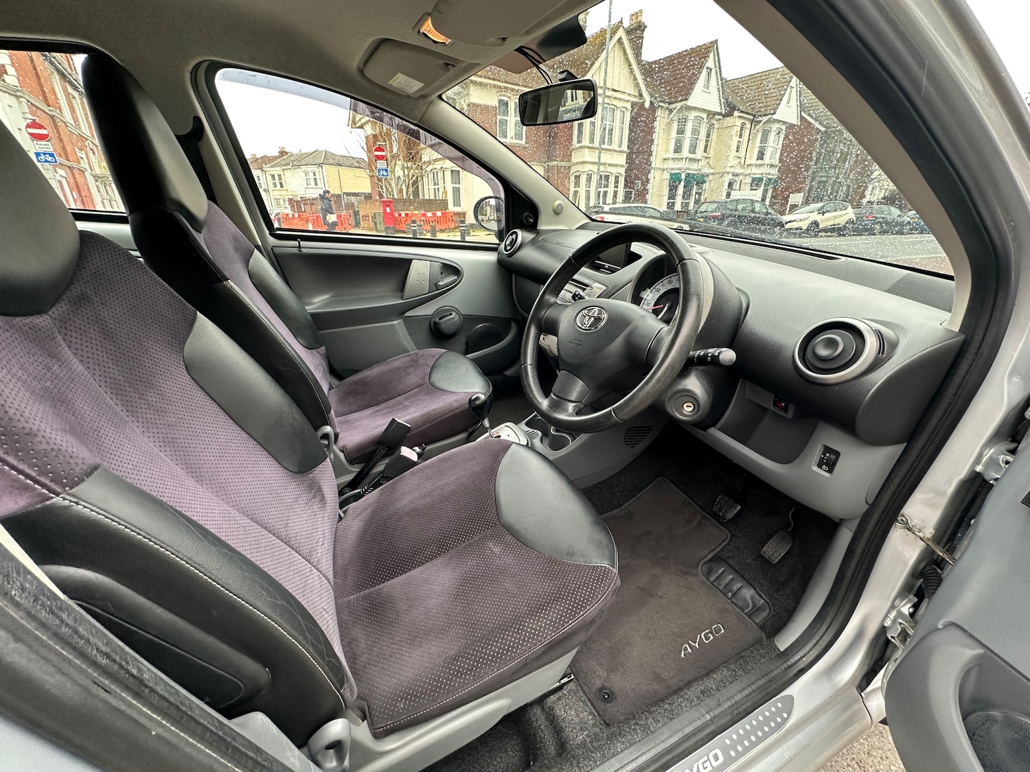 Used Toyota AYGO 2009 for sale - 77779584: Photo 12