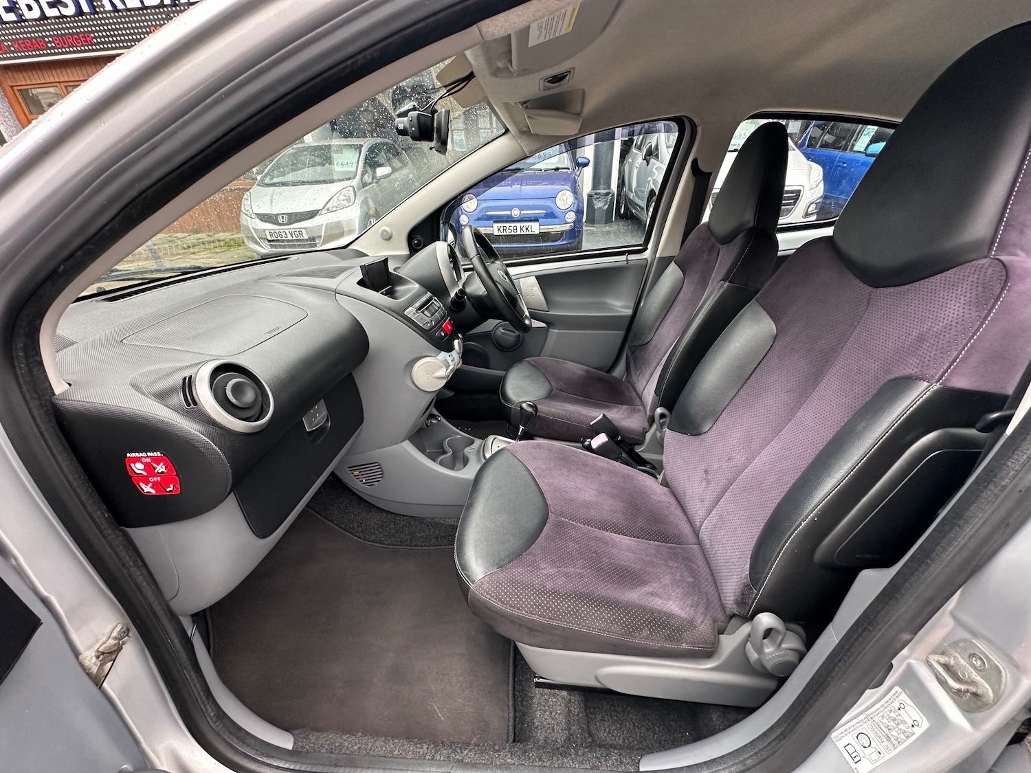 Used Toyota AYGO 2009 for sale - 77779584: Photo 9