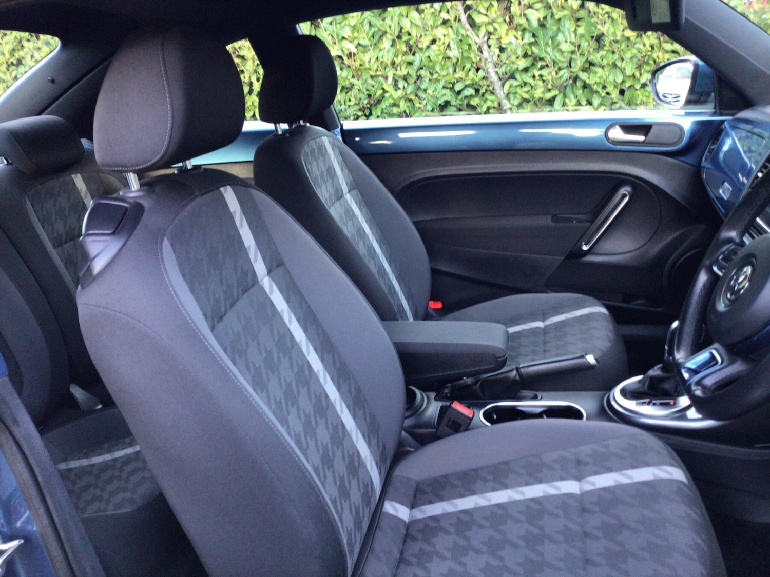 Used Volkswagen Beetle 2017 for sale - 77927793: Photo 11