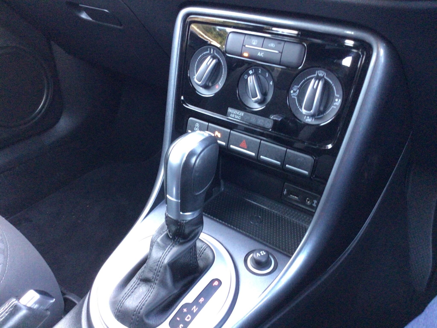 Used Volkswagen Beetle 2017 for sale - 77927793: Photo 15