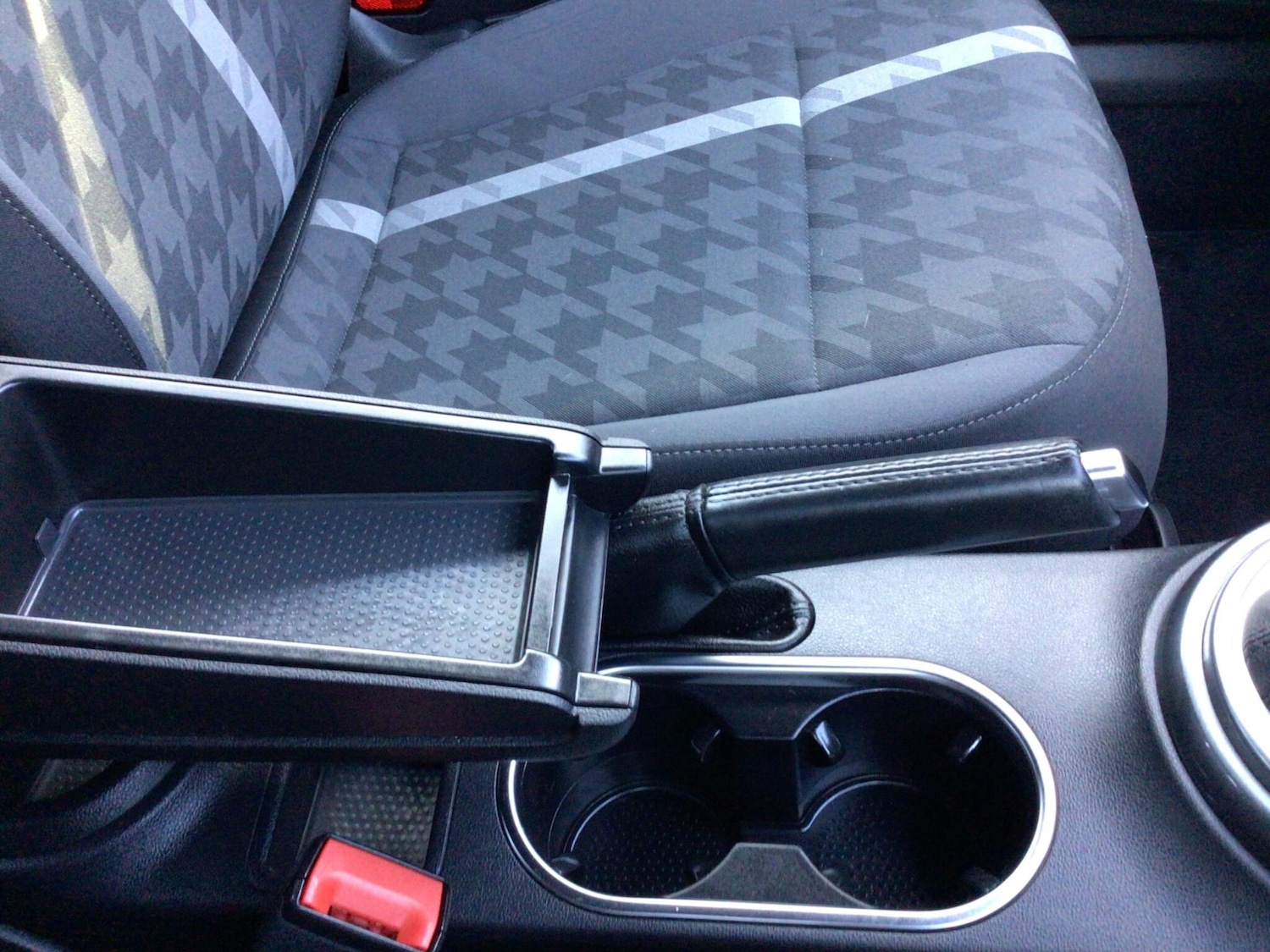 Used Volkswagen Beetle 2017 for sale - 77927793: Photo 16