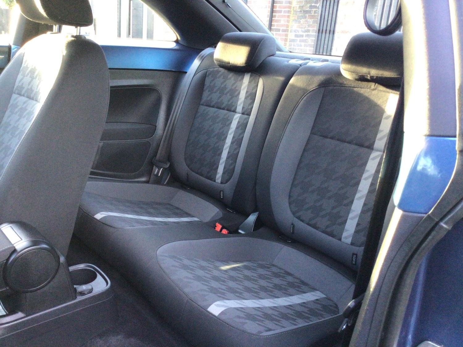 Used Volkswagen Beetle 2017 for sale - 77927793: Photo 22