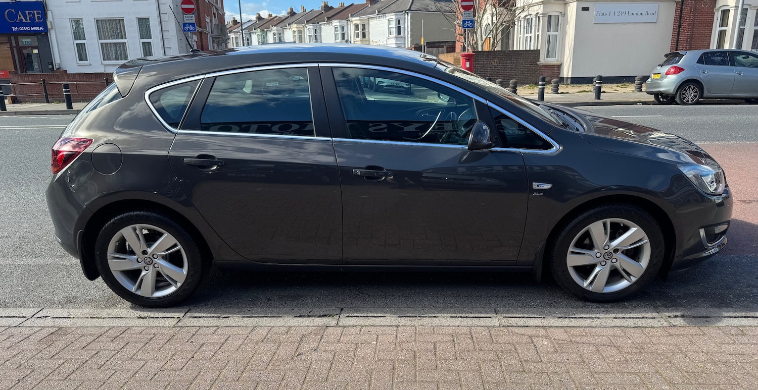 Used Vauxhall Astra 2014 for sale - 78084060: Photo 4