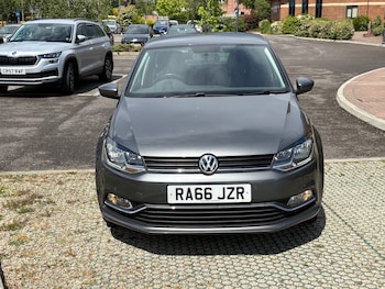 Used Volkswagen Polo 2017 for sale - 78578957: Photo
