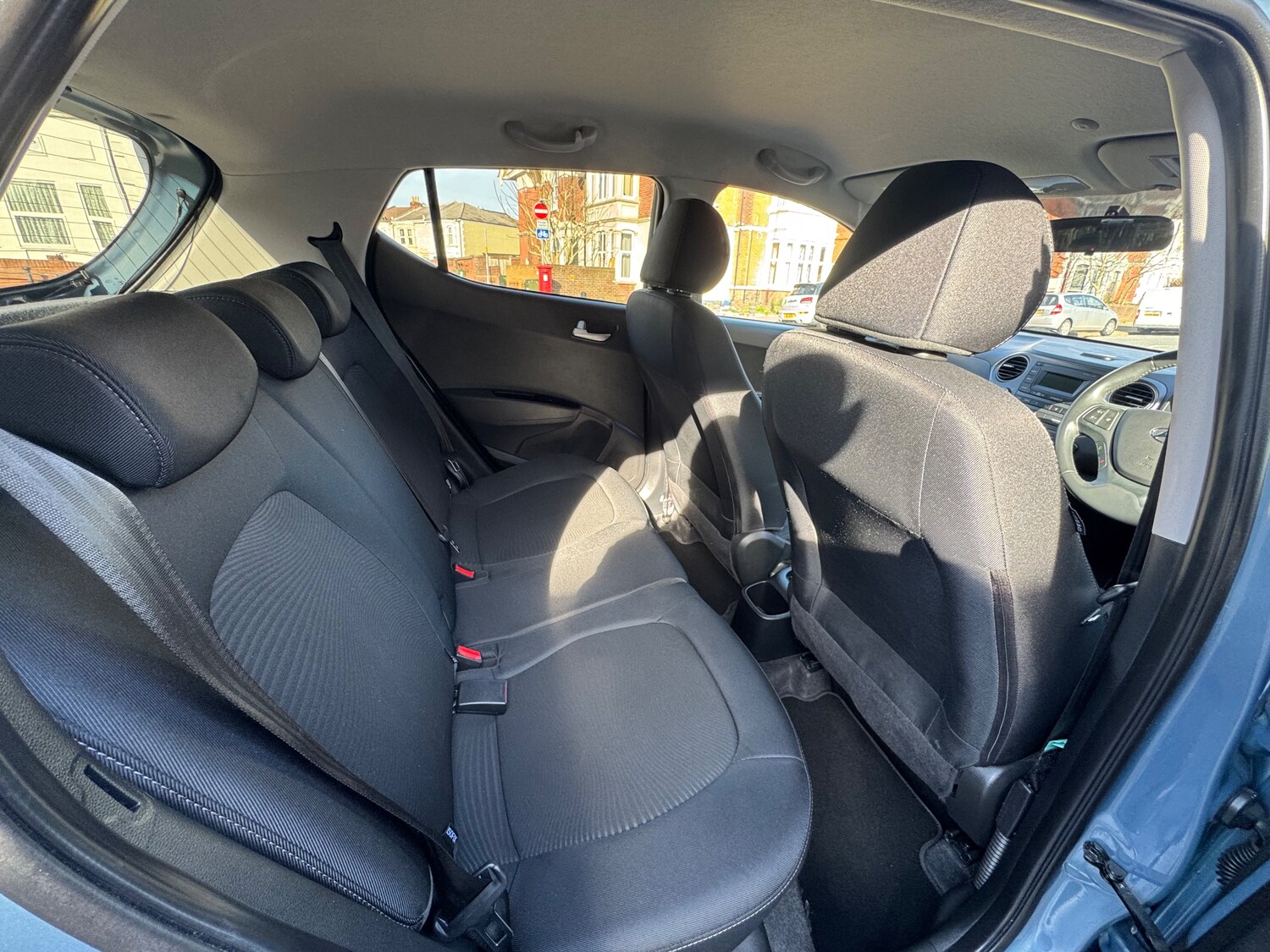 Used Hyundai i10 2018 for sale - 77762468: Photo 14