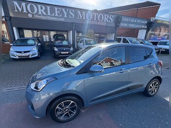 Used Hyundai i10 2018 for sale - 77762468: Photo