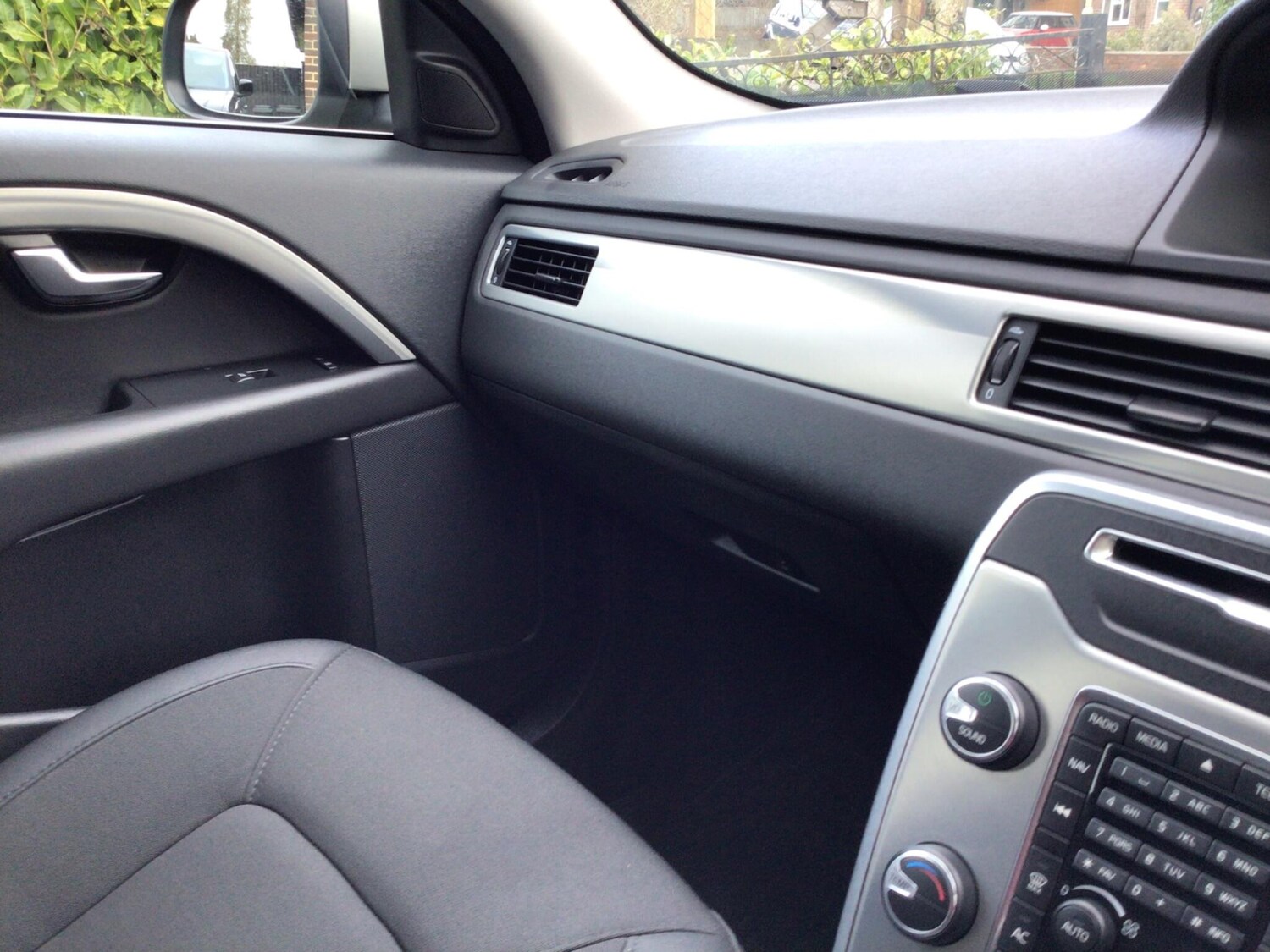 Used Volvo V70 2013 for sale - 77927789: Photo 19