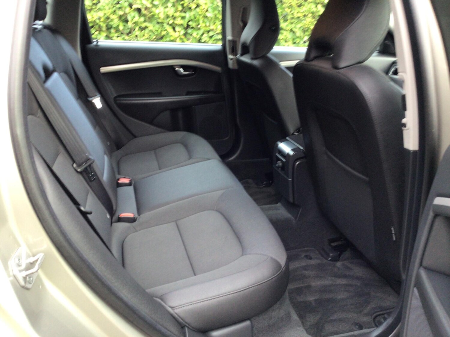 Used Volvo V70 2013 for sale - 77927789: Photo 24