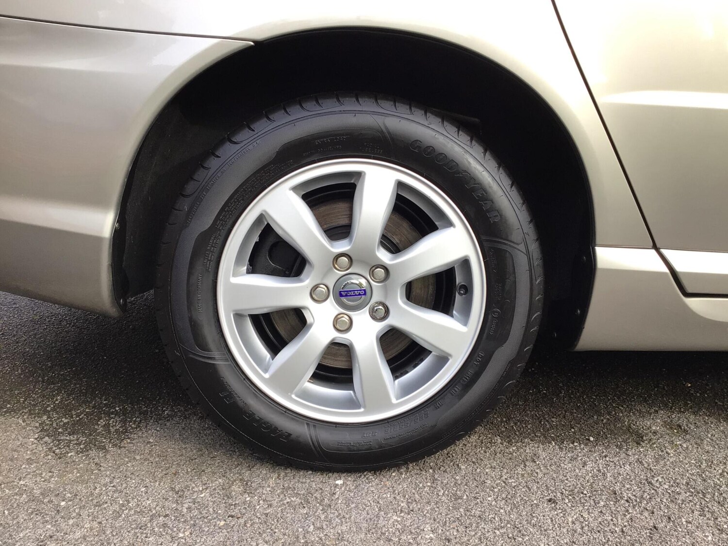 Used Volvo V70 2013 for sale - 77927789: Photo 6