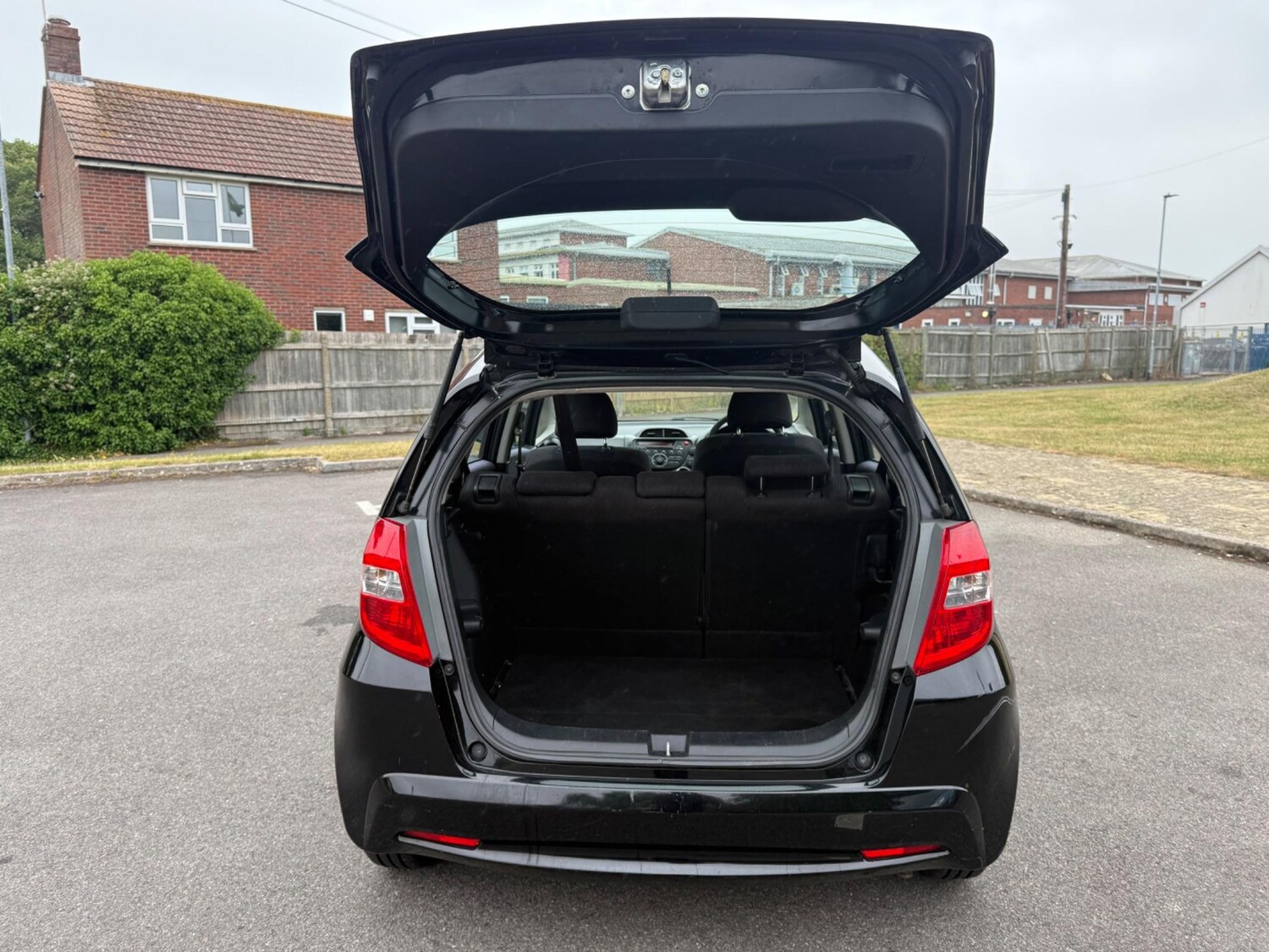 Used Honda Jazz 2011 for sale - 78022530: Photo 25