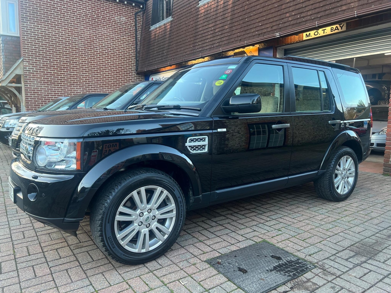 Used Land Rover Discovery 2012 for sale - 78029273: Photo 4