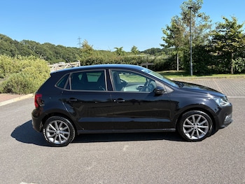 Used Volkswagen Polo 2016 for sale - 79104540: Photo