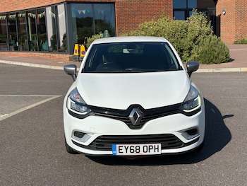 Used Renault Clio 2018 for sale - 79156201: Photo