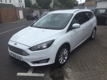 Used Ford Focus 2017 for sale - 78197335: Photo