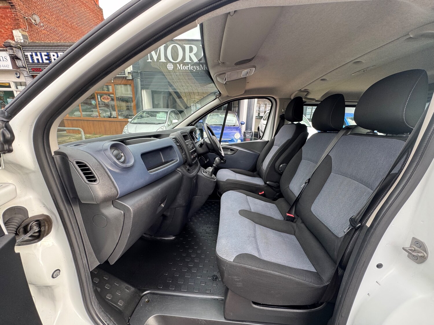 Used Vauxhall Vivaro 2017 for sale - 77762453: Photo 8