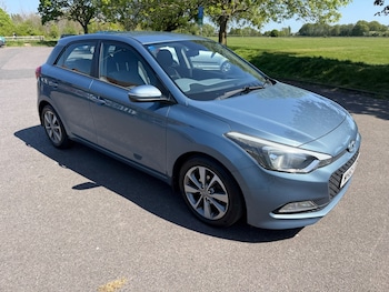 Used Hyundai i20 2015 for sale - 78409535: Photo