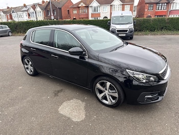 Used Peugeot 308 2018 for sale - 78055980: Photo