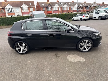 Used Peugeot 308 2018 for sale - 78055980: Photo