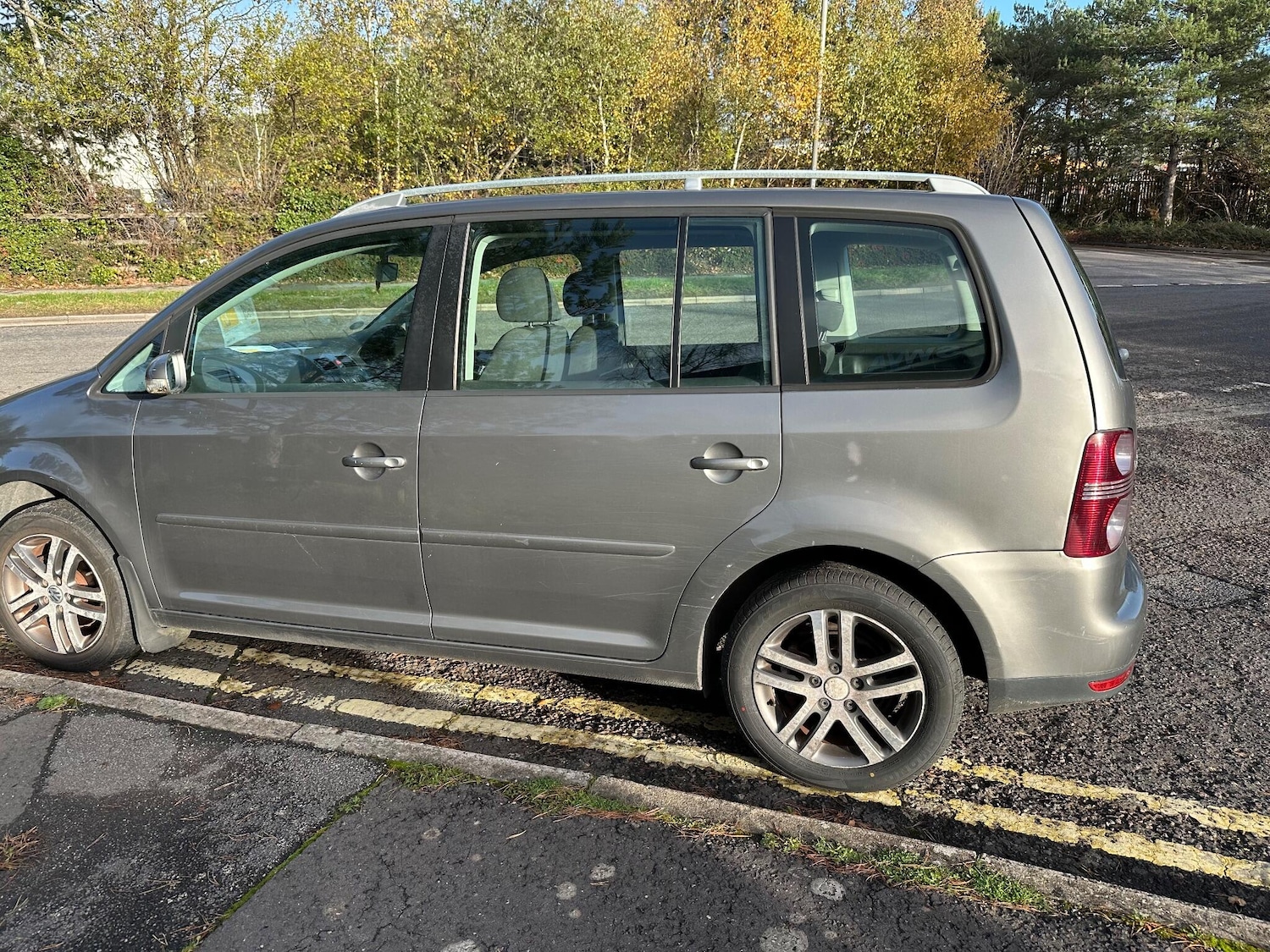 Used Volkswagen Touran 2007 for sale - 78009264: Photo 2