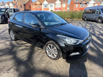 Used Hyundai i20 2015 for sale - 78022567: Photo