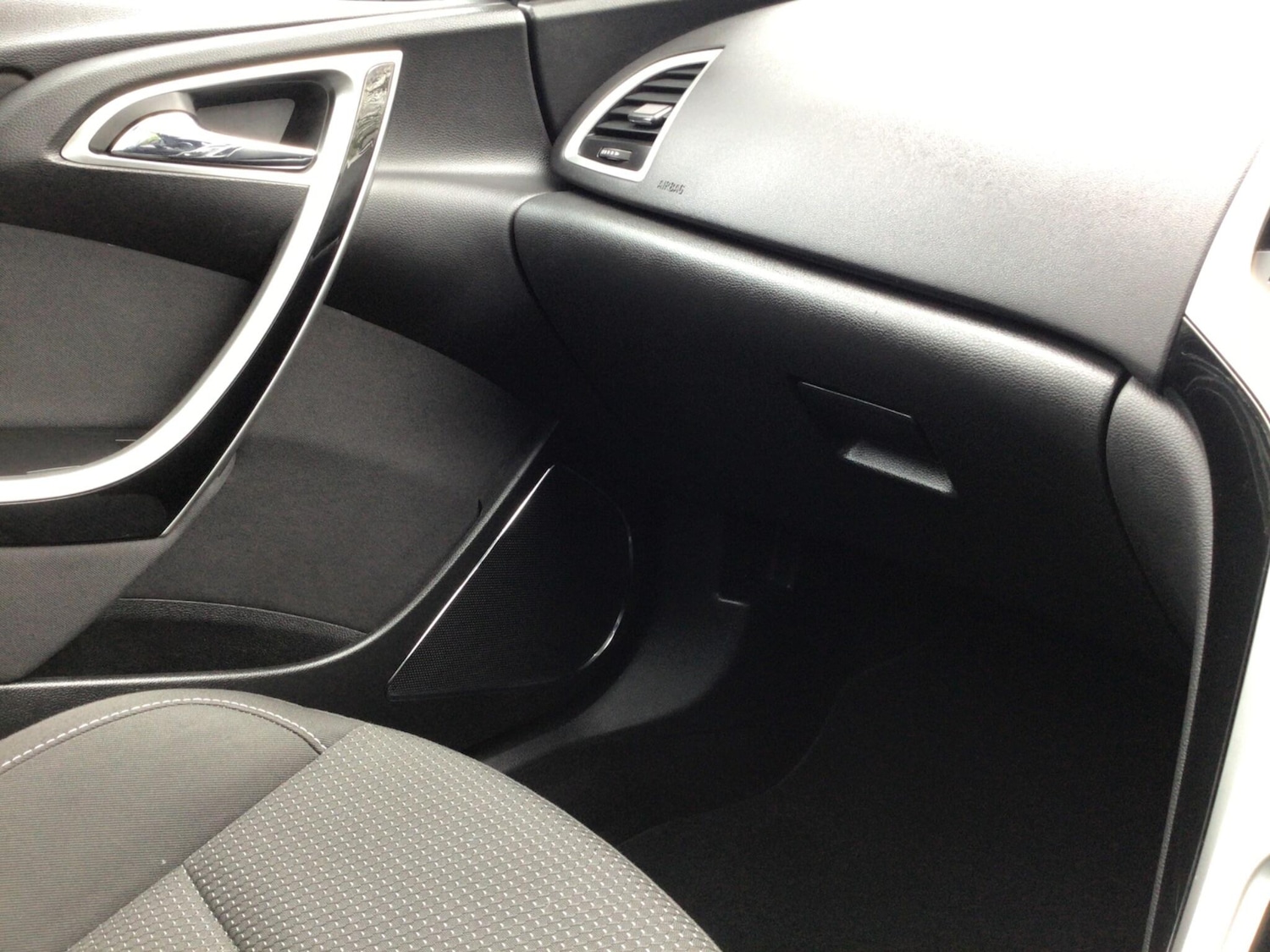 Used Vauxhall Astra 2012 for sale - 78124934: Photo 17