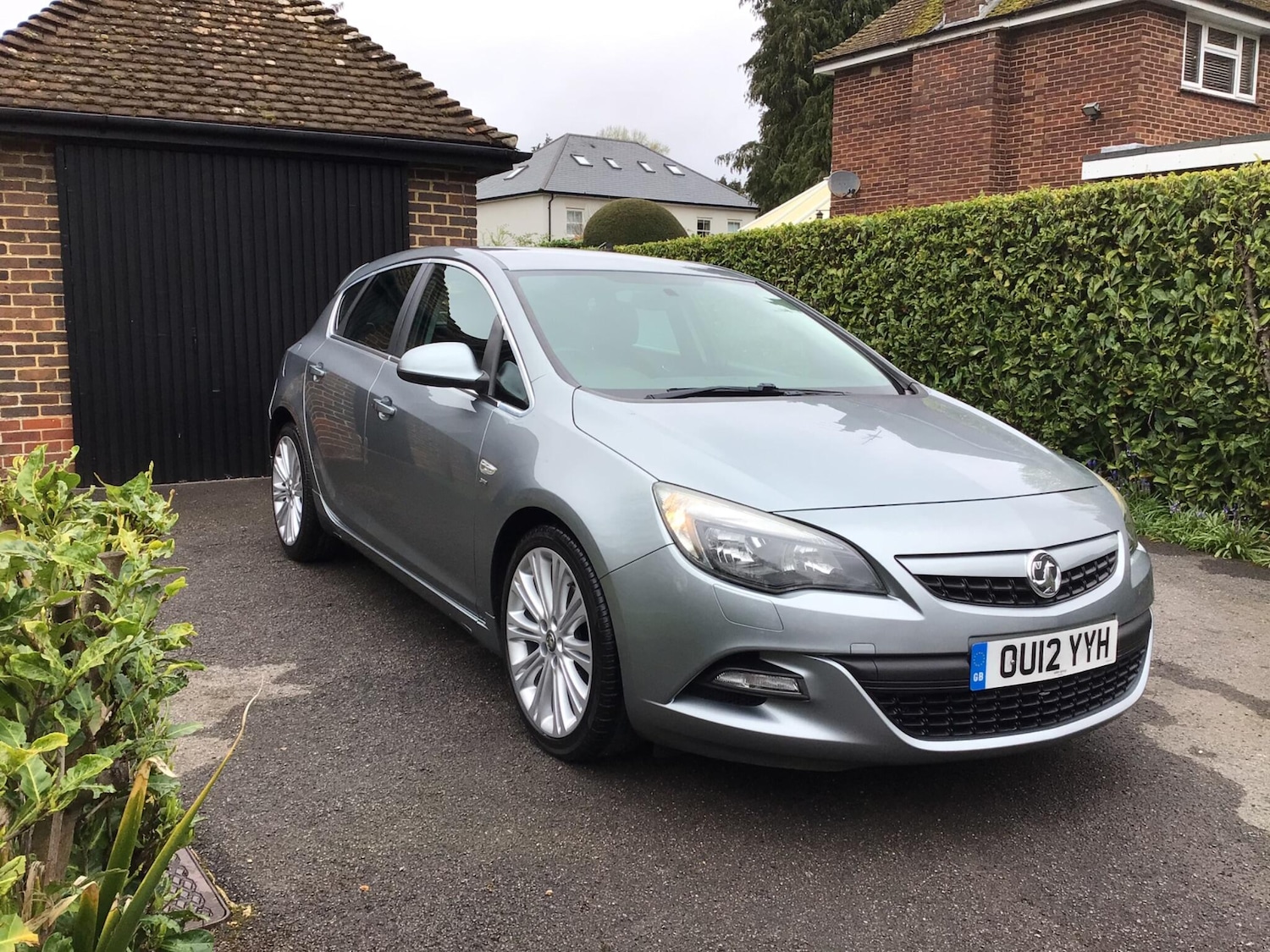 Used Vauxhall Astra 2012 for sale - 78124934: Photo 2