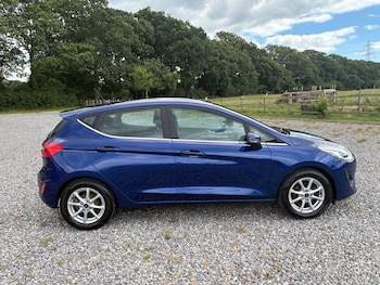 Used Ford Fiesta 2017 for sale - 79068289: Photo
