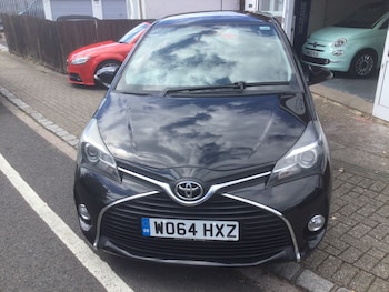 Used Toyota Yaris 2015 for sale - 78553998: Photo
