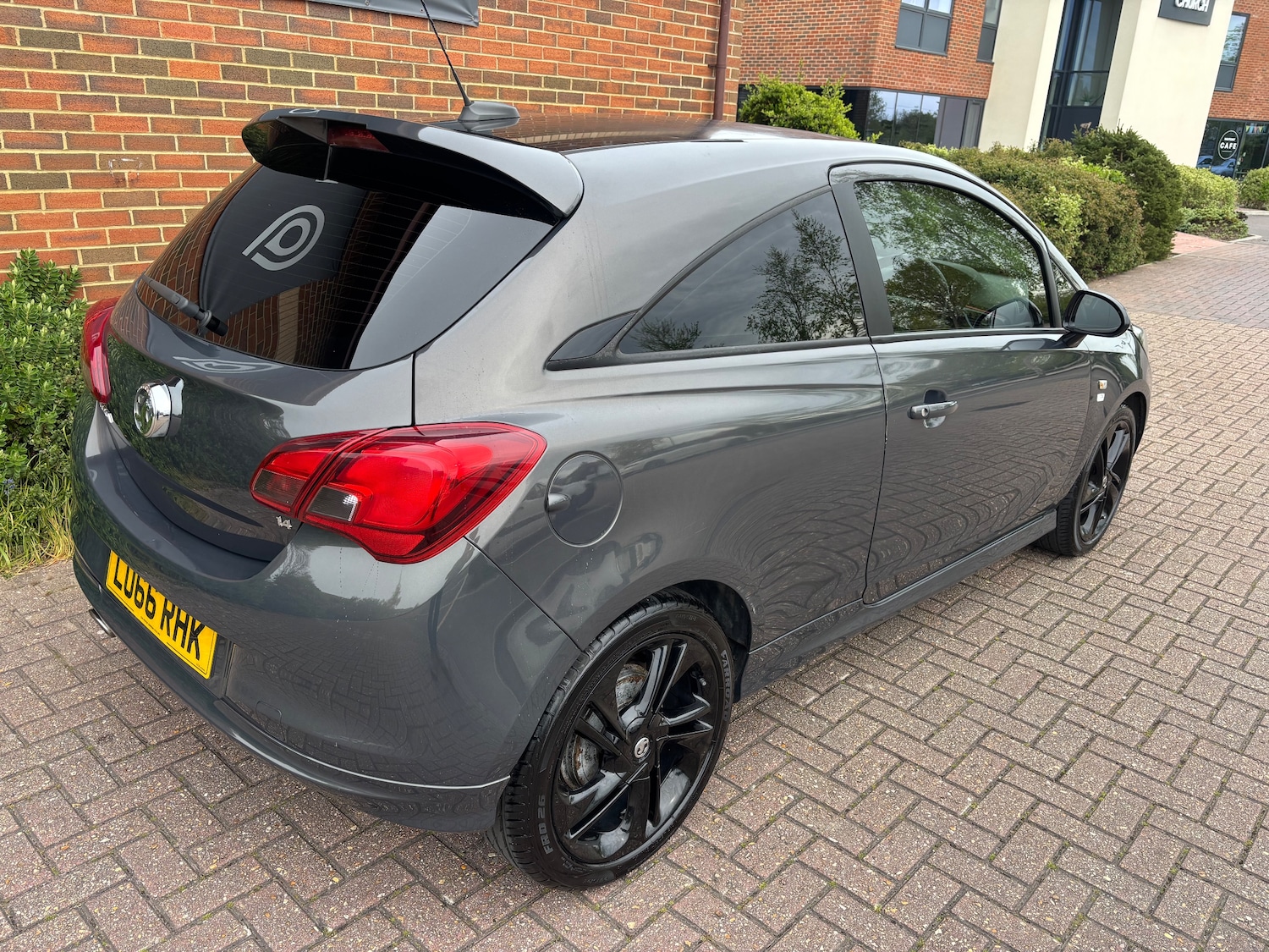 Used Vauxhall Corsa 2017 for sale - 78201619: Photo 2