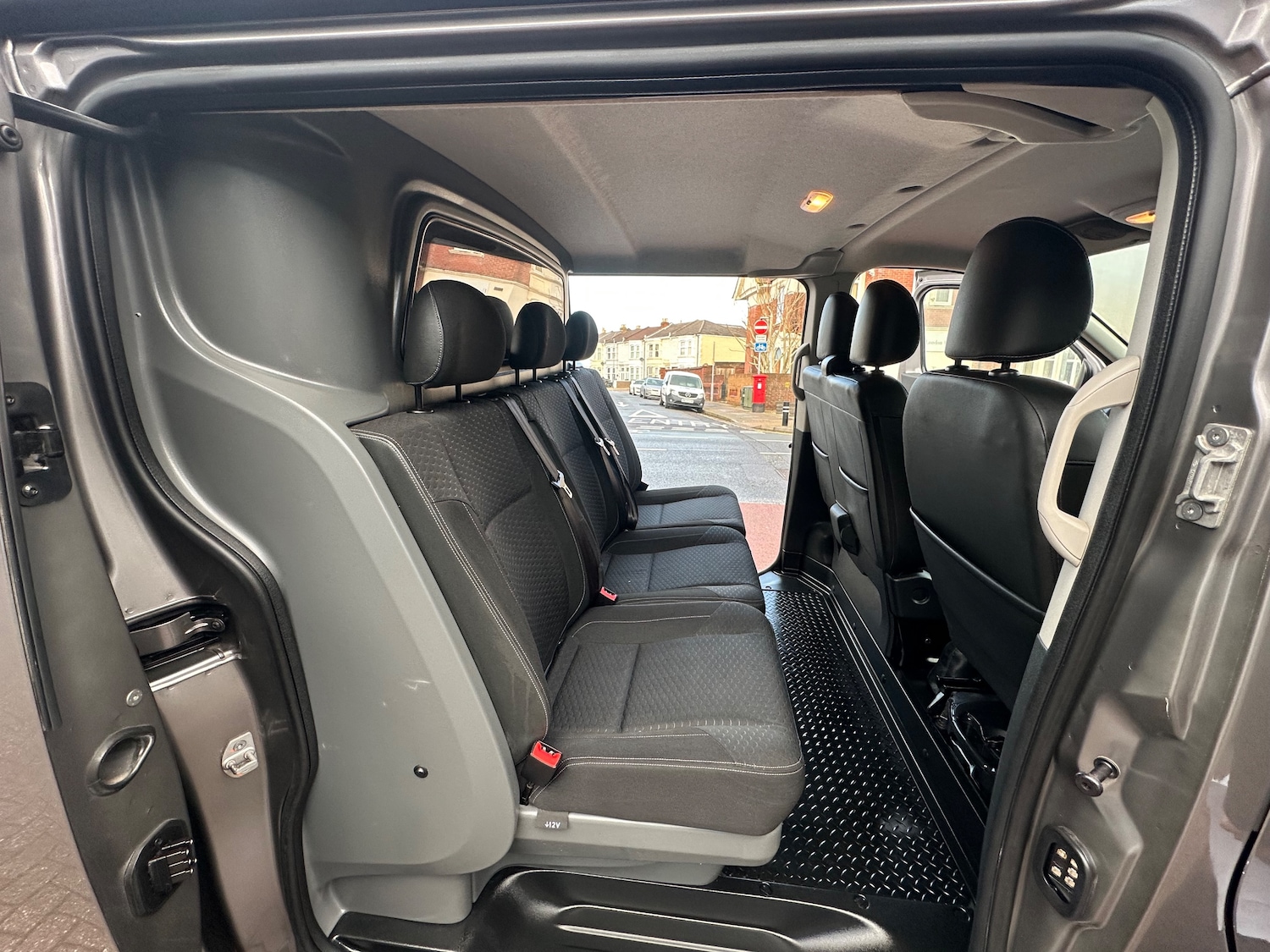 Used Vauxhall Vivaro 2015 for sale - 77931857: Photo 11