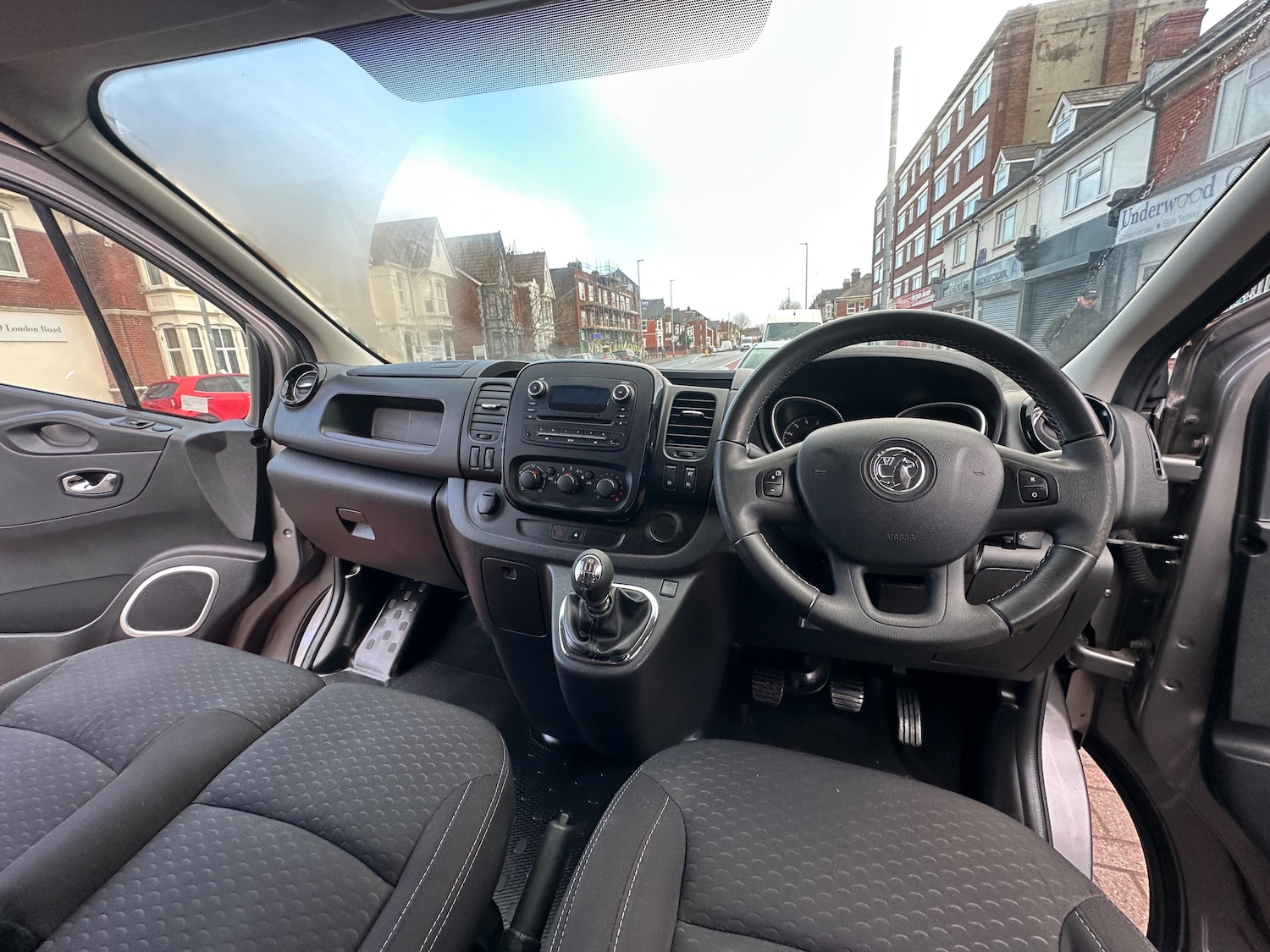 Used Vauxhall Vivaro 2015 for sale - 77931857: Photo 13