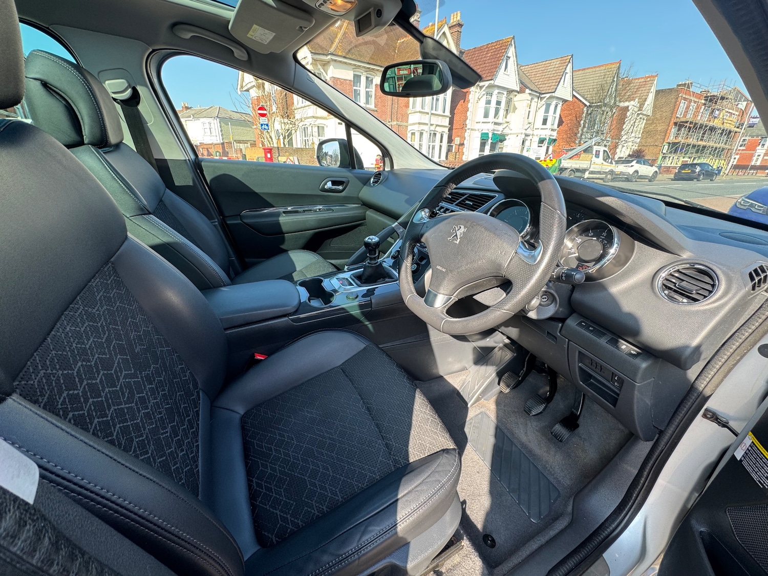 Used Peugeot 3008 2015 for sale - 77762436: Photo 9