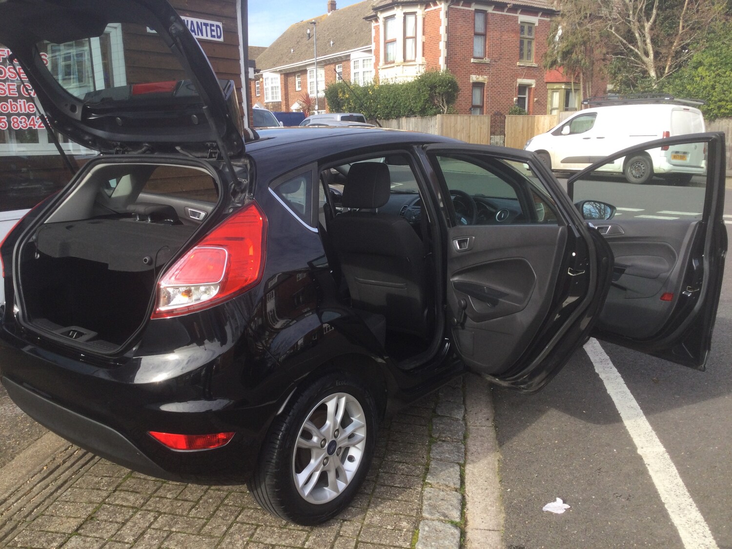 Used Ford Fiesta 2015 for sale - 77927817: Photo 16