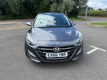 Used Hyundai i30 2016 for sale - 79082328: Photo