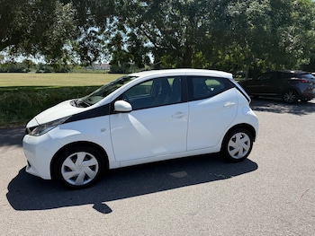 Used Toyota AYGO 2016 for sale - 79055008: Photo