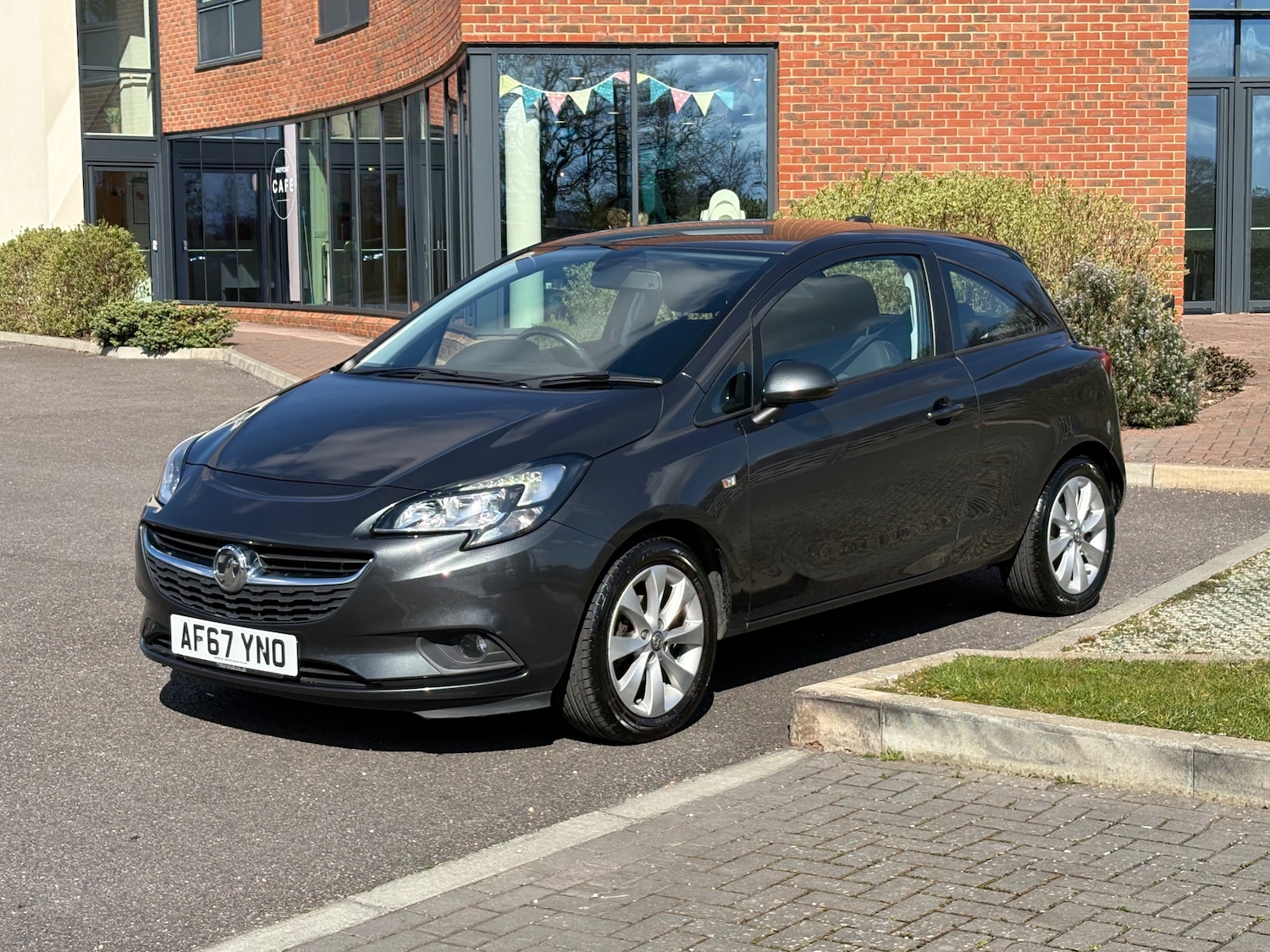 Used Vauxhall Corsa 2017 for sale - 78029237: Photo 2