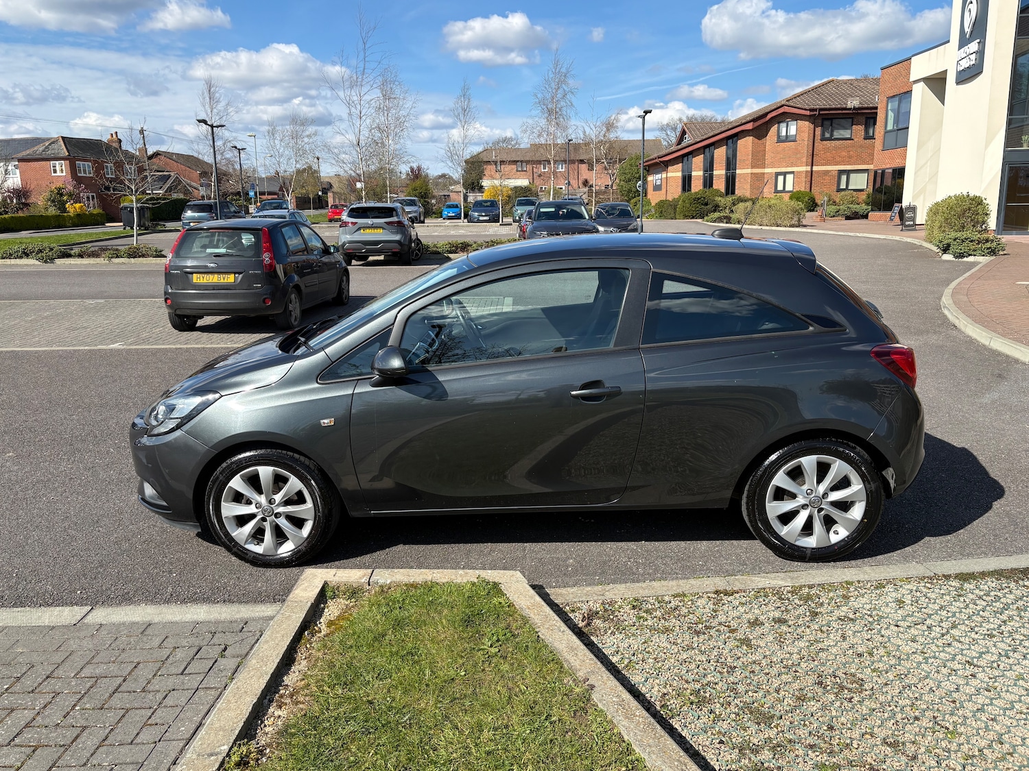 Used Vauxhall Corsa 2017 for sale - 78029237: Photo 3