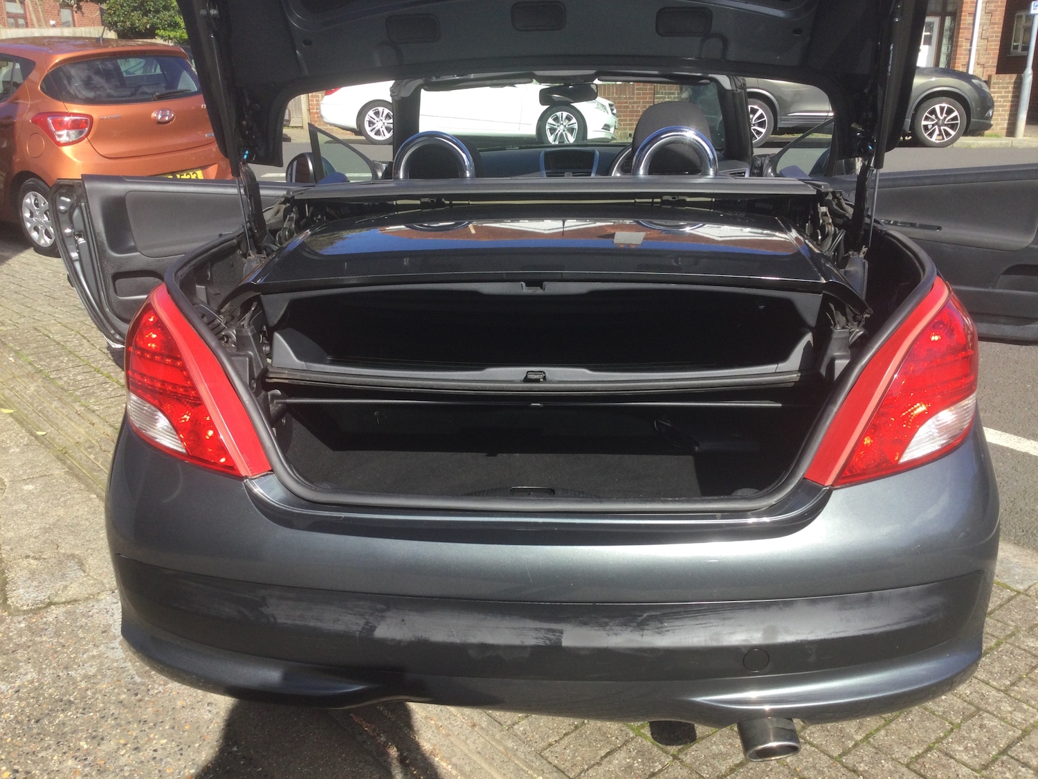 Used Peugeot 207 2013 for sale - 77927836: Photo 16