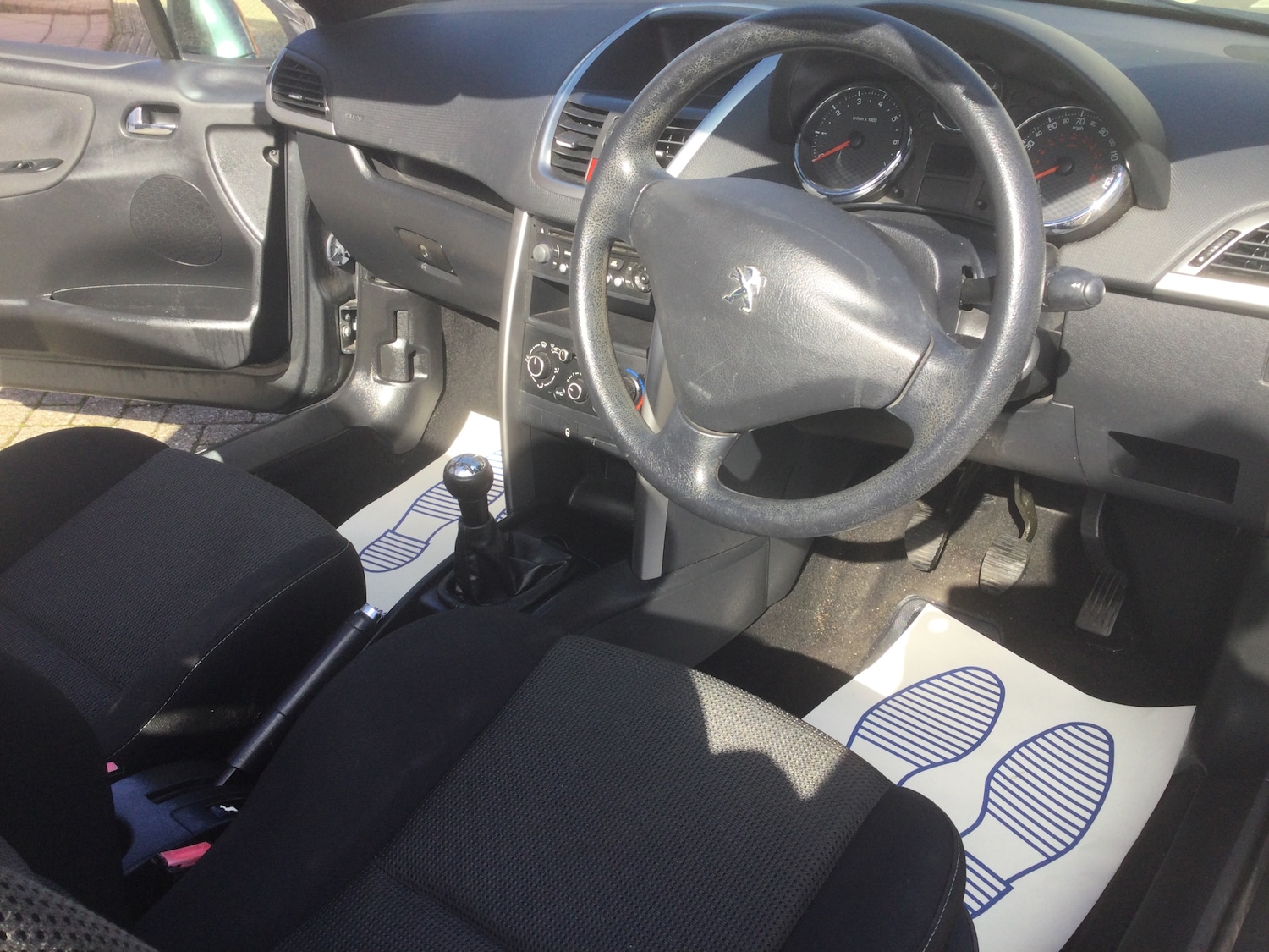 Used Peugeot 207 2013 for sale - 77927836: Photo 21