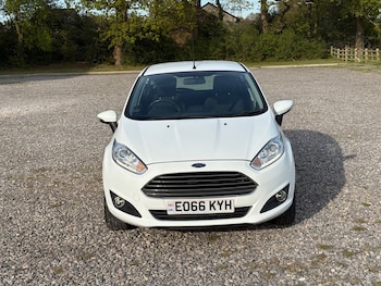 Used Ford Fiesta 2016 for sale - 78345549: Photo