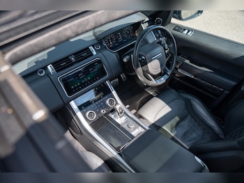 Used Land Rover Range Rover Sport 2018 for sale - 78002065: Photo