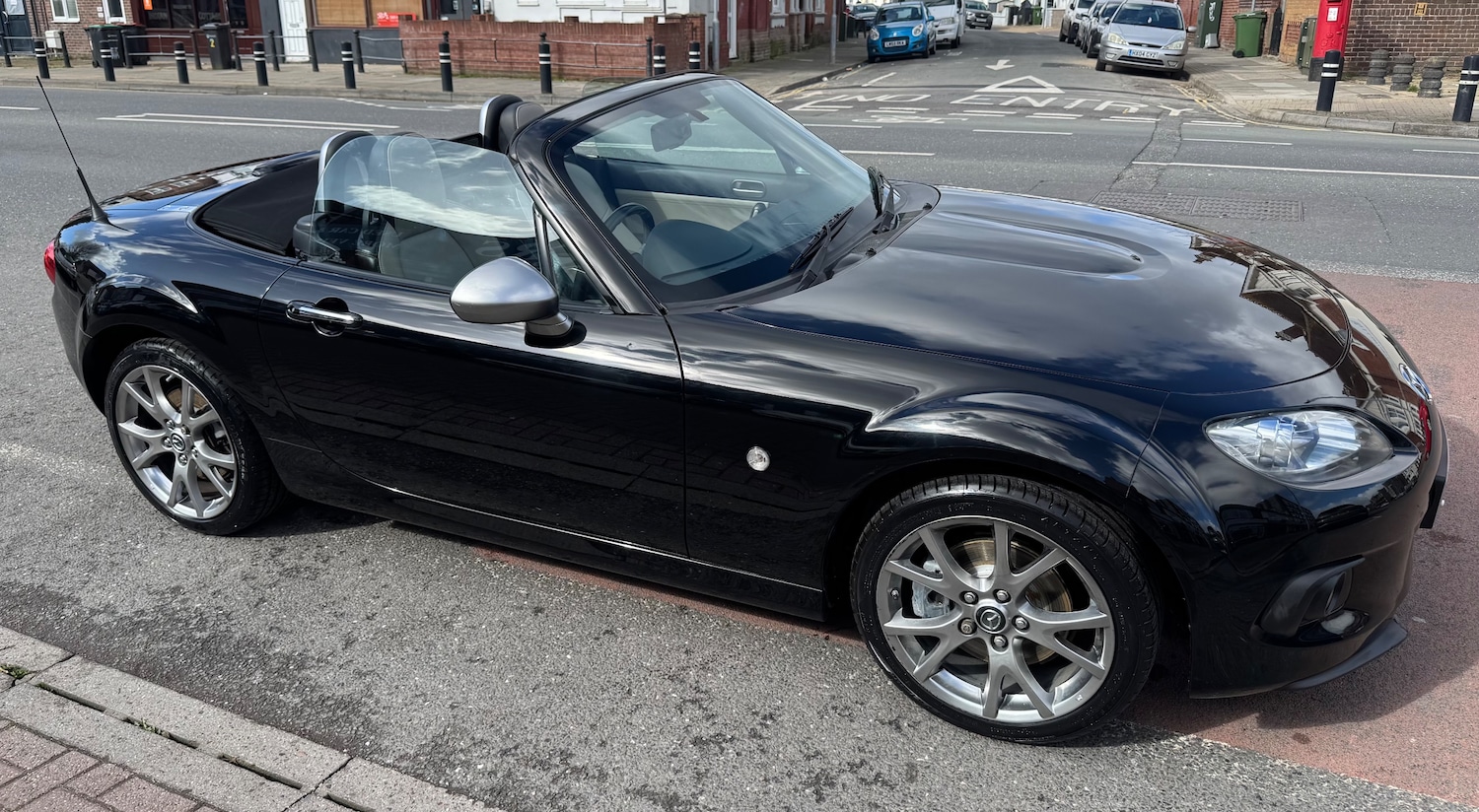 Used Mazda MX-5 2014 for sale - 77830661: Photo 2