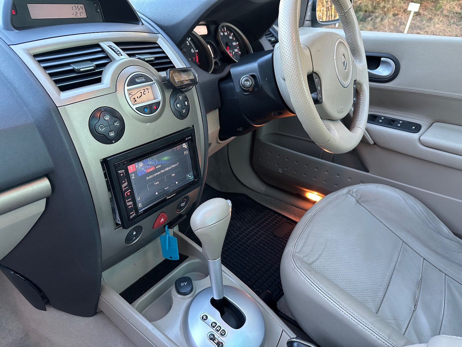 Used Renault Megane 2009 for sale - 77942394: Photo 8