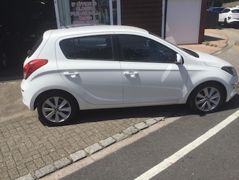 Used Hyundai i20 2014 for sale - 79151405: Photo