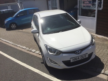 Used Hyundai i20 2014 for sale - 79151405: Photo